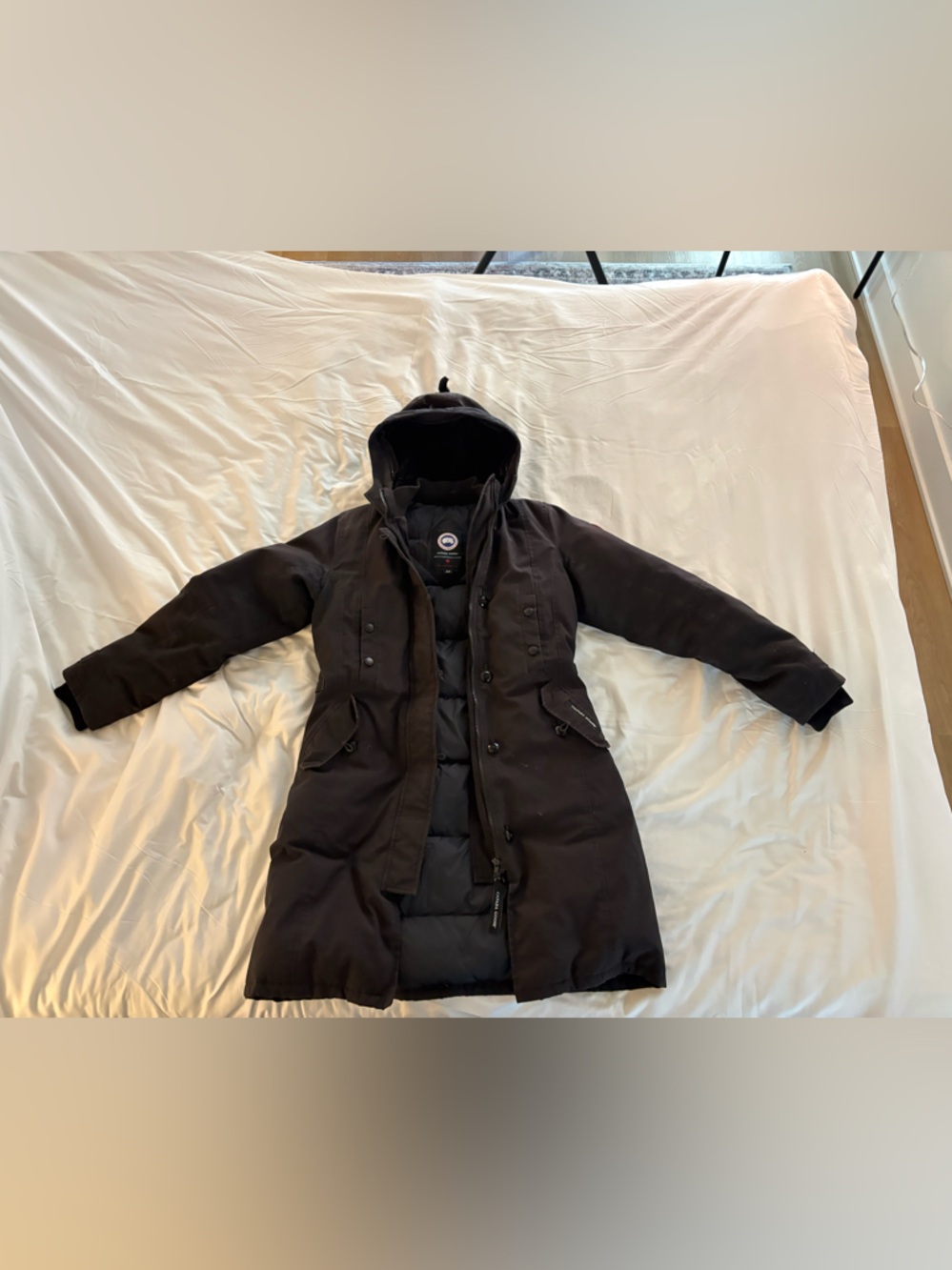 Authentic Canada Goose Women’s Black Hooded Puffer Parka Small